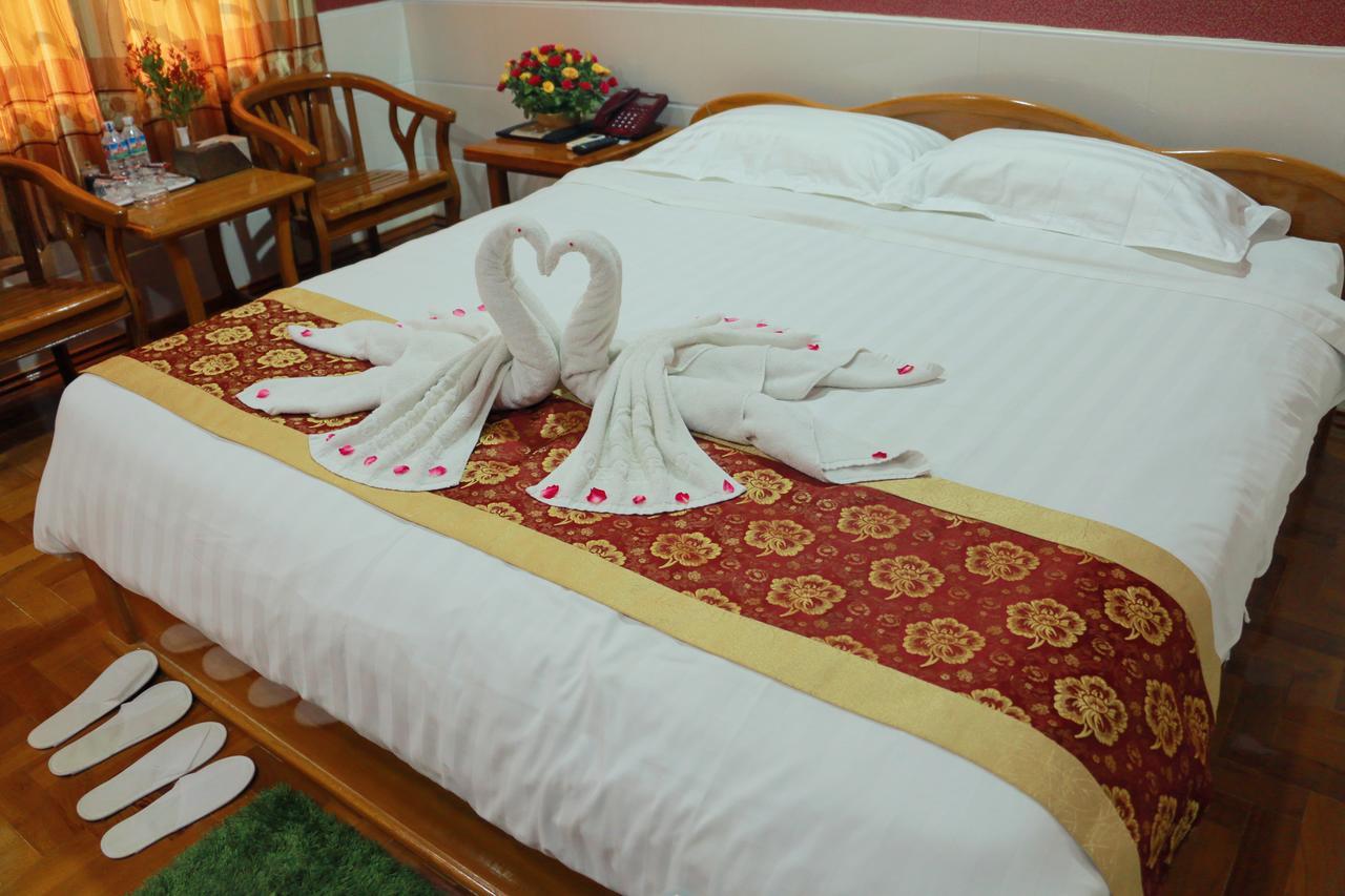 Hotel Shwe Pyi Tan Mandalay Exterior foto