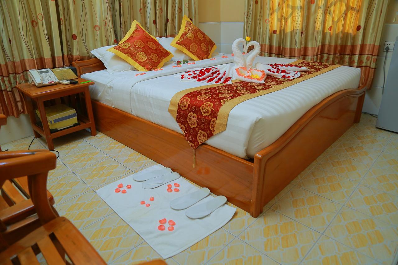 Hotel Shwe Pyi Tan Mandalay Exterior foto