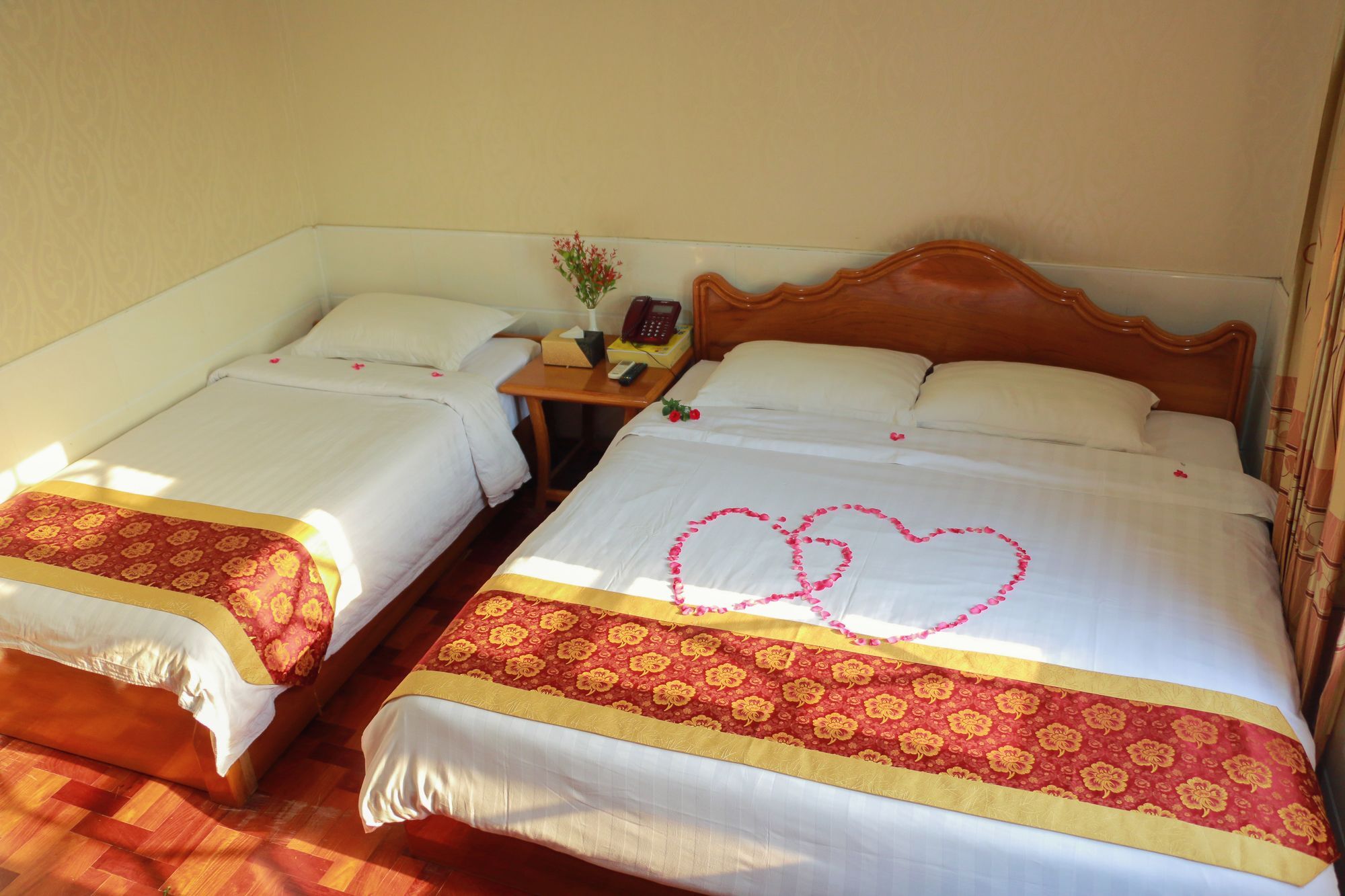 Hotel Shwe Pyi Tan Mandalay Exterior foto