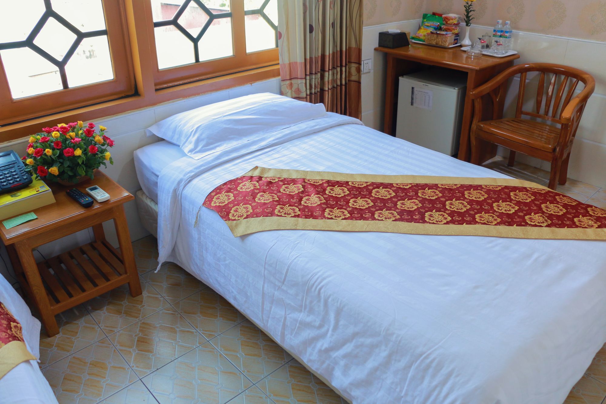 Hotel Shwe Pyi Tan Mandalay Exterior foto